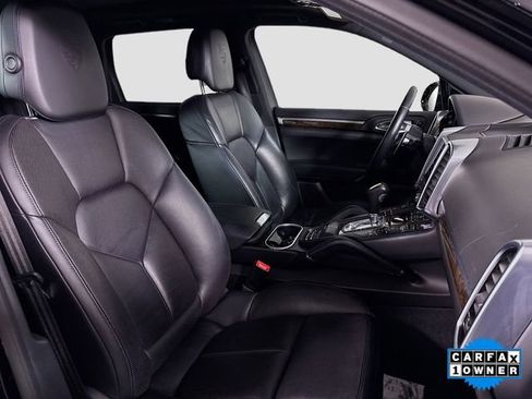 Used 2017 Porsche Cayenne S Platinum w/ Premium Package Plus (Pjy) image 30