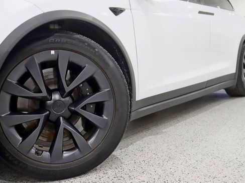 Used 2022 Tesla Model X AWD/4WD image 4
