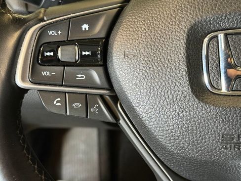 Used 2018 Honda Accord EX-L image 10