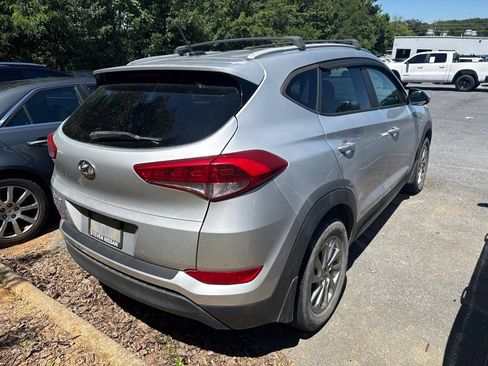 Used 2016 Hyundai Tucson SE w/ Option Group 02 FWD image 4