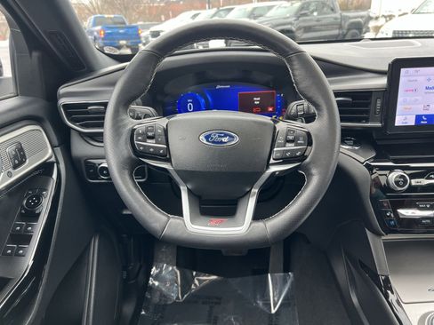 Used 2023 Ford Explorer ST w/ Equipment Group 401A image 16