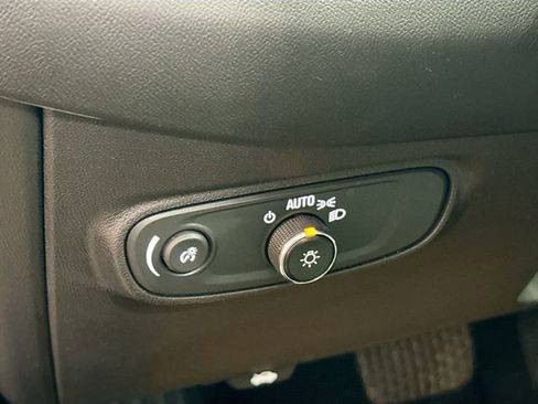 Used 2024 Chevrolet Equinox LS image 11