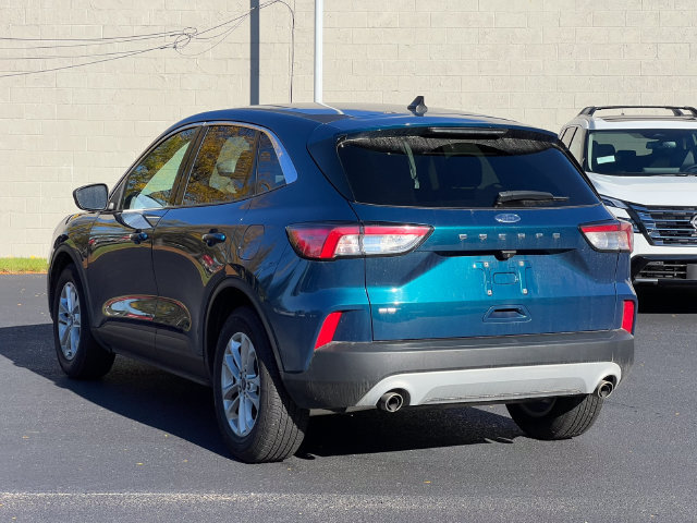 Used 2020 Ford Escape SE FWD image 11