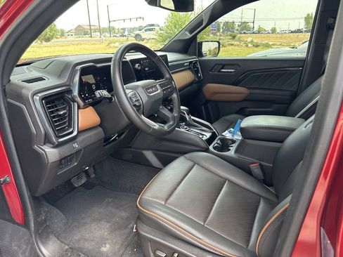 Used 2023 GMC Canyon AT4 w/ AT4 Premium Package AWD/4WD image 2