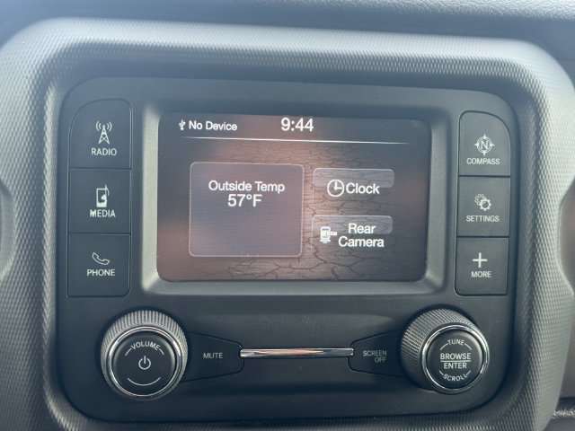 Used 2018 Jeep Wrangler Unlimited Sport S AWD/4WD image 32