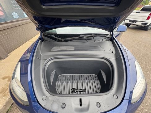 Used 2021 Tesla Model Y Long Range AWD/4WD image 29