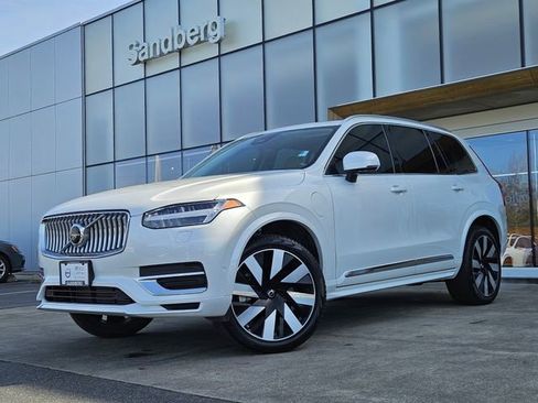 Used 2023 Volvo XC90 T8 Ultimate image 1