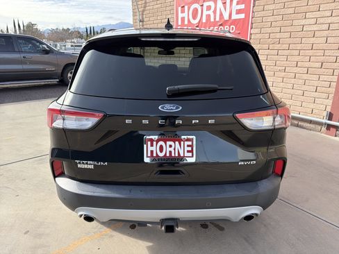 Used 2022 Ford Escape Titanium w/ Class II Trailer Tow Package image 4