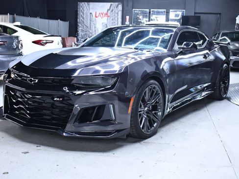 Used 2017 Chevrolet Camaro ZL1 RWD image 19