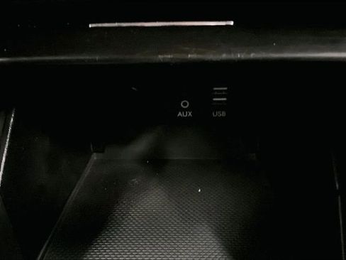 Used 2015 Subaru Outback 2.5i Premium image 15