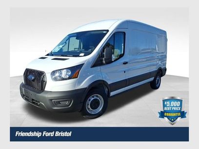 New 2025 Ford Transit 250 148 Medium Roof w/ Load Area Protection Package