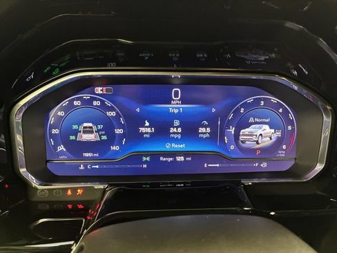 Used 2025 Chevrolet Silverado 1500 RST AWD/4WD image 25