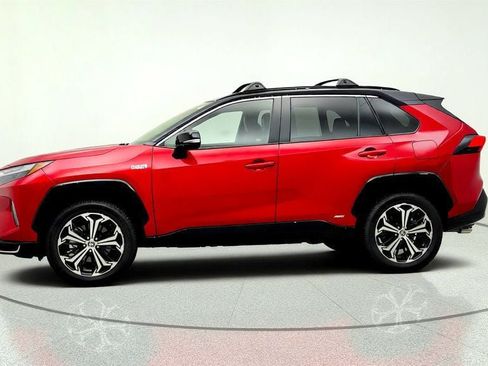 Used 2023 Toyota RAV4 XSE w/ Weather Package AWD/4WD image 8