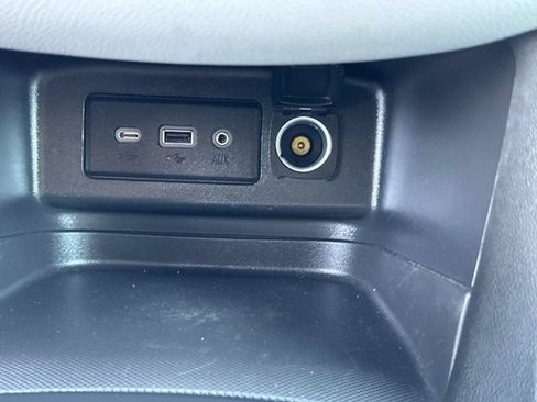 Used 2023 Chevrolet Equinox LS w/ LS Convenience Package FWD image 24