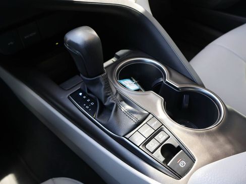 Used 2023 Toyota Camry SE w/ Audio Upgrade Package FWD image 16