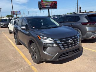 Used 2025 Nissan Rogue SV AWD/4WD video 1