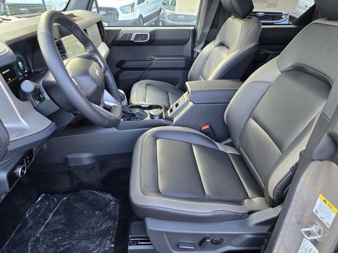 New 2026 Ford Bronco Outer Banks AWD/4WD image 18