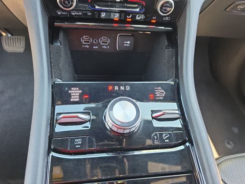 Used 2022 Jeep Grand Cherokee L Overland AWD/4WD image 20