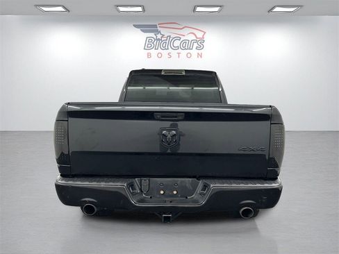 Used 2016 RAM 1500 Express w/ Black Ram 1500 Express Group image 5