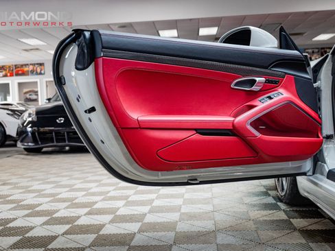 Used 2021 Porsche 718 Boxster GTS RWD image 15