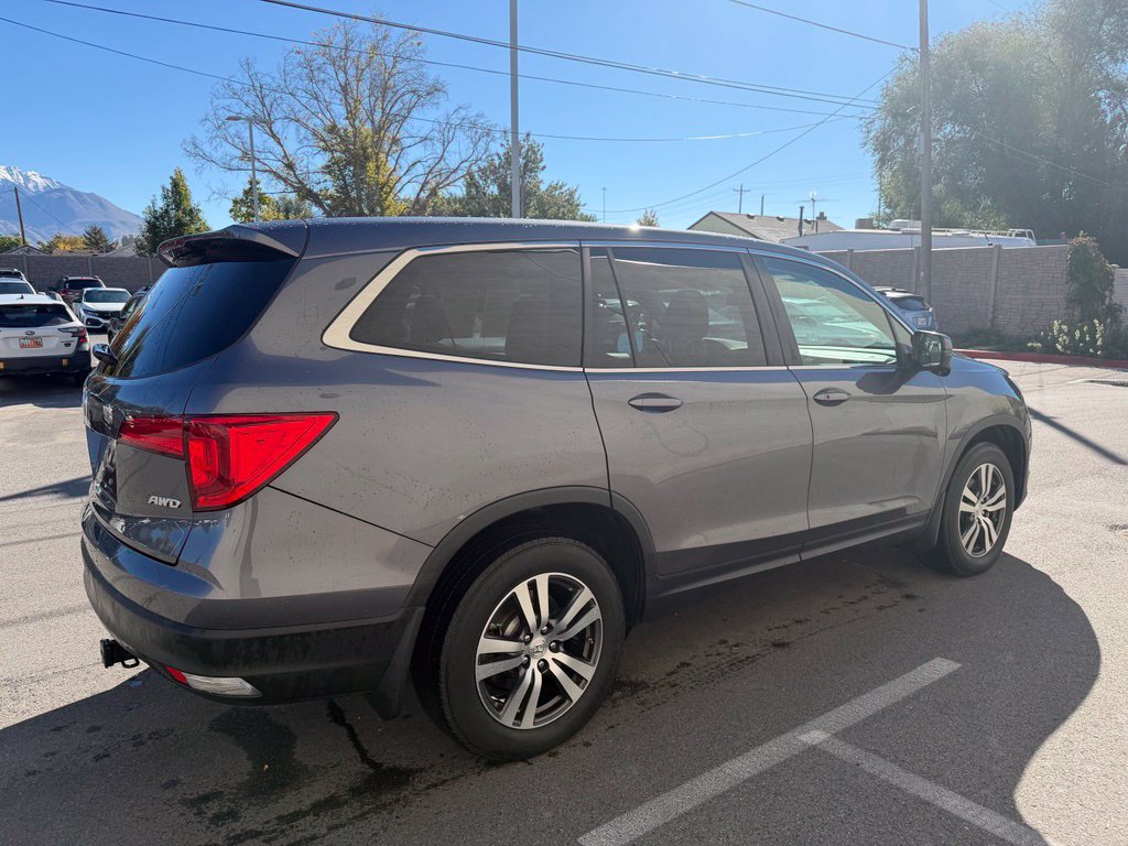 Used 2017 Honda Pilot EX-L image 4