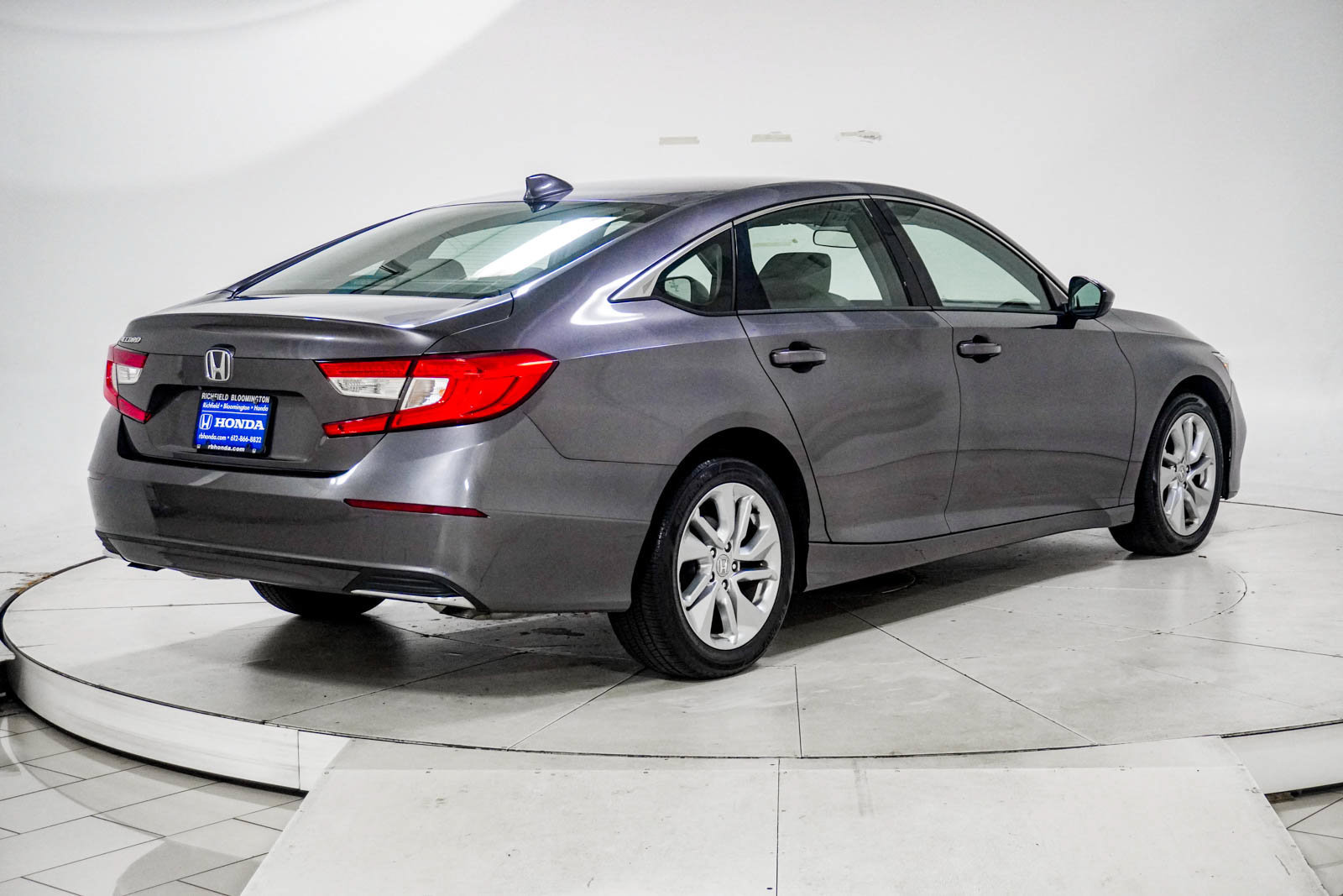 Used 2018 Honda Accord LX image 10