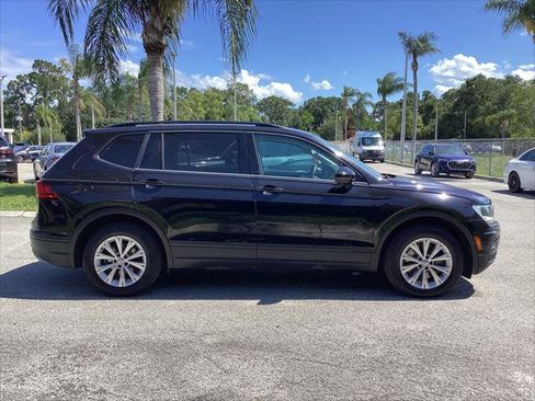 Used 2018 Volkswagen Tiguan S FWD image 8