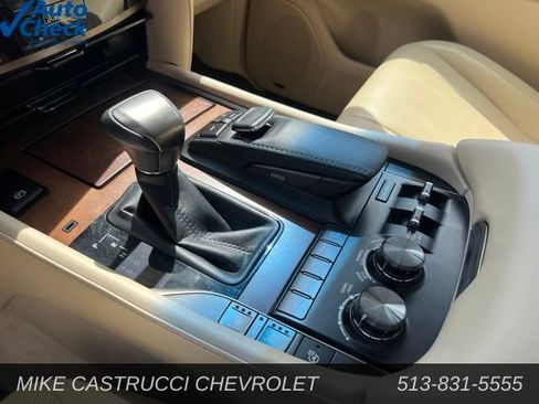 Used 2018 Lexus LX 570 4WD w/ Luxury Package image 11