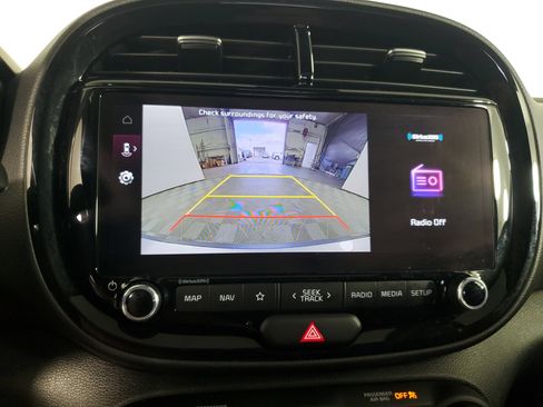 Used 2023 Kia Soul EX image 22
