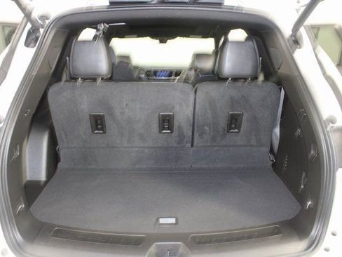 Used 2022 Buick Enclave Avenir w/ Avenir Technology Package image 24