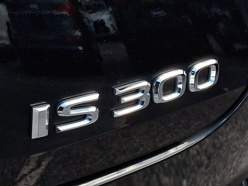 Used 2024 Lexus IS 300 F Sport image 30