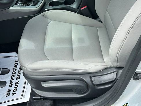 Used 2017 Hyundai Elantra SE FWD image 15