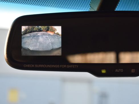 Used 2011 Toyota Tacoma PreRunner w/ TRD Sport Pkg image 18