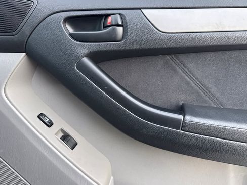 Used 2005 Toyota 4Runner SR5 image 19