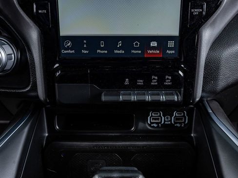 Used 2024 RAM 1500 Laramie image 27