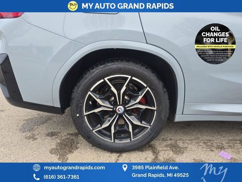 Used 2023 BMW X4 M40i w/ Premium Package image 36
