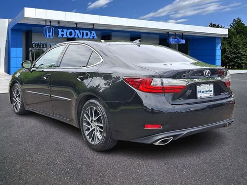 Used 2017 Lexus ES 350 w/ Navigation System Package FWD image 22