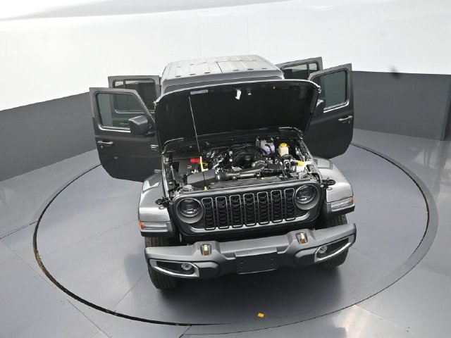 New 2026 Jeep Gladiator Sport AWD/4WD image 29