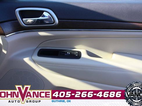 Used 2015 Jeep Grand Cherokee Limited image 17
