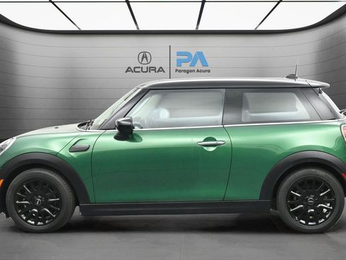 Used 2022 MINI Cooper 2-Door Hardtop image 17