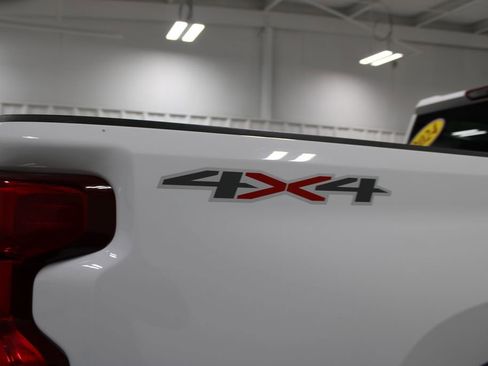 Used 2024 Chevrolet Silverado 2500 Custom w/ Custom Value Package image 13