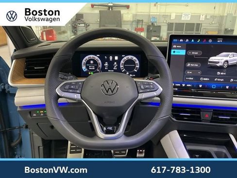 New 2026 Volkswagen Tiguan SEL R-Line AWD/4WD image 15