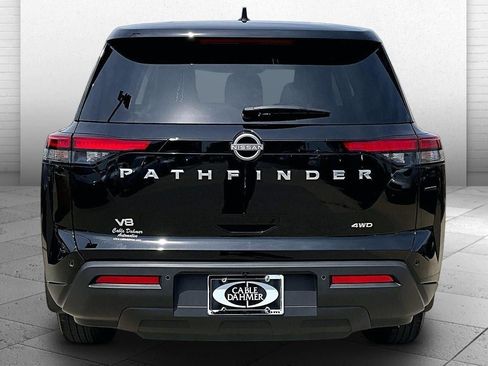 Used 2025 Nissan Pathfinder S AWD/4WD image 6