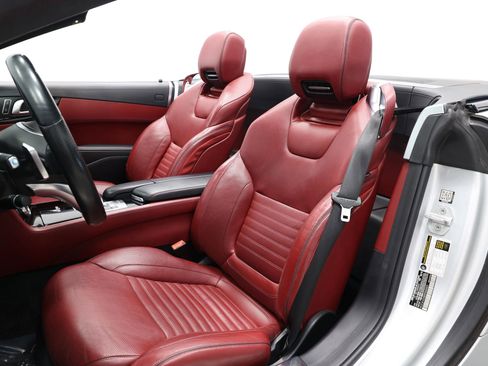 Used 2017 Mercedes-Benz SL 450 image 3