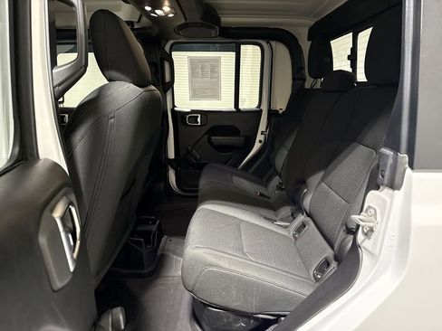 Used 2023 Jeep Gladiator Sport image 22