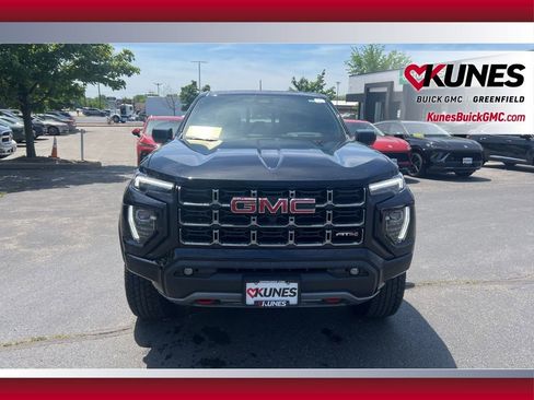 Used 2026 GMC Canyon AT4 w/ Technology Plus Package AWD/4WD image 11
