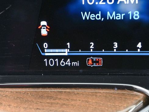 Certified 2024 Cadillac Escalade ESV Premium Luxury Platinum w/ Heavy-Duty Trailer Package image 23