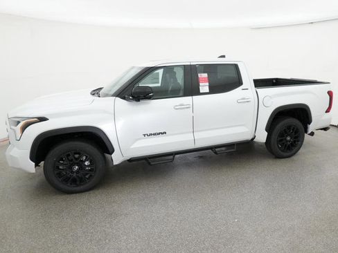 New 2026 Toyota Tundra Limited AWD/4WD image 5