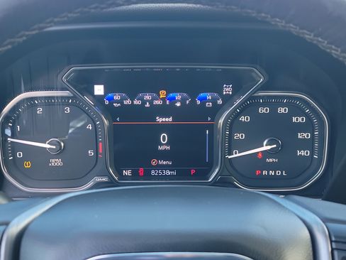 Used 2022 GMC Sierra 3500 Denali w/ Denali Ultimate Package image 22