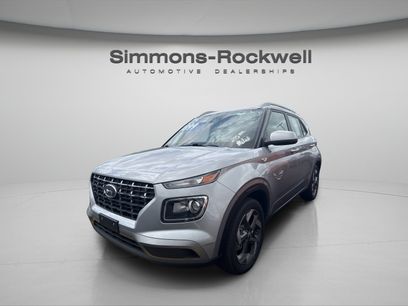 Used 2025 Hyundai Venue SEL